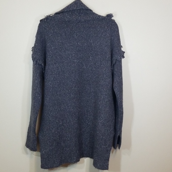 Sun&Shadow Turtleneck Assymetrical Gray Sweater - Picture 5 of 7